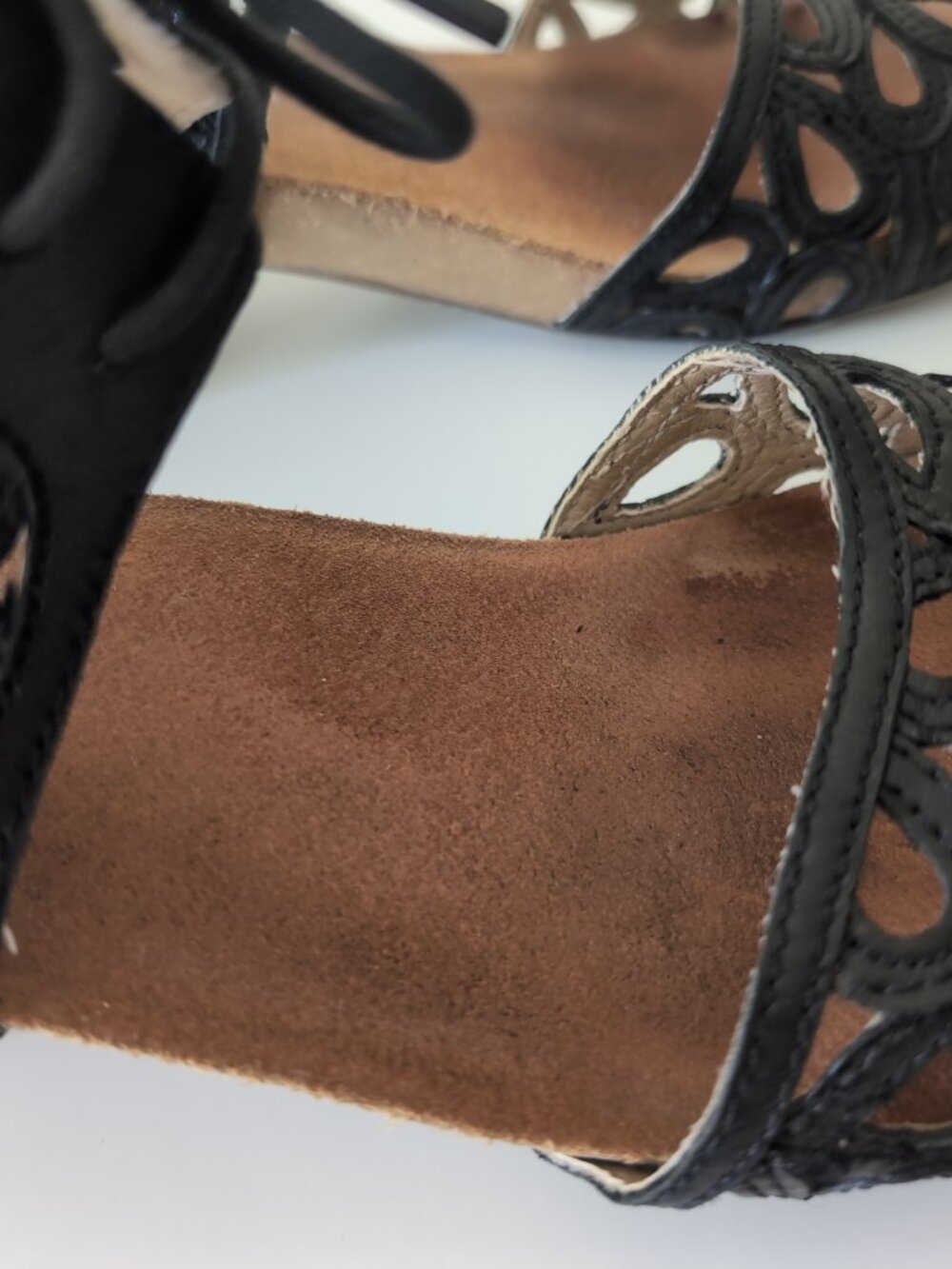 Josef Seibel Ruth Black Leather Cutout Sandals Size 39 - Picture 4 of 11